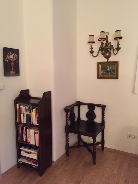 Exquisites Gartenapartment in eleganter Jugendstilvilla Viena Habitación foto